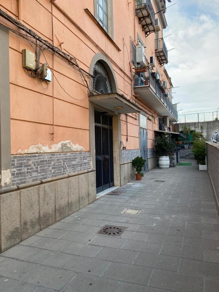 Airport Fly House Hotel Naples Exterior photo